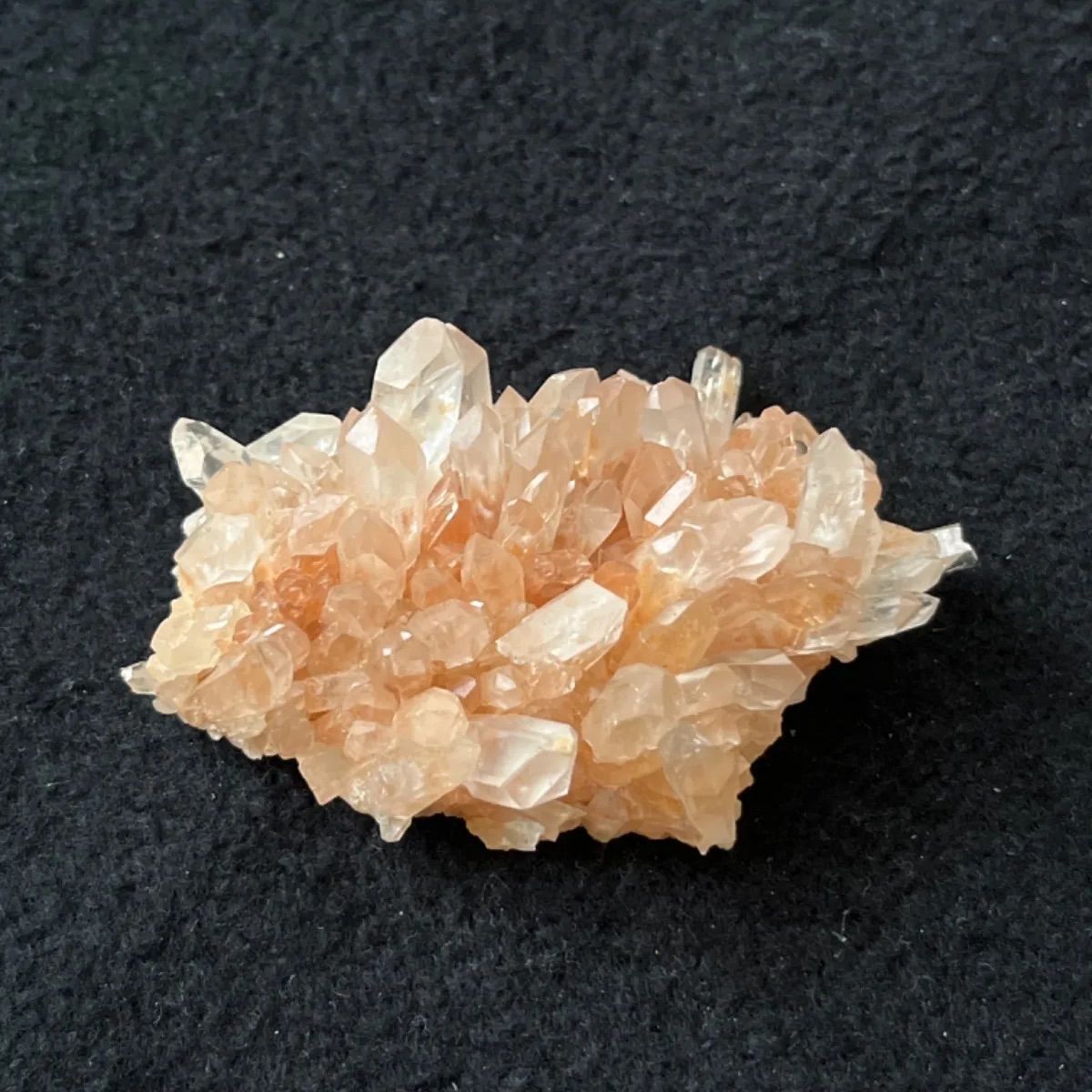 マダガスカル産水晶クラスターNo.170