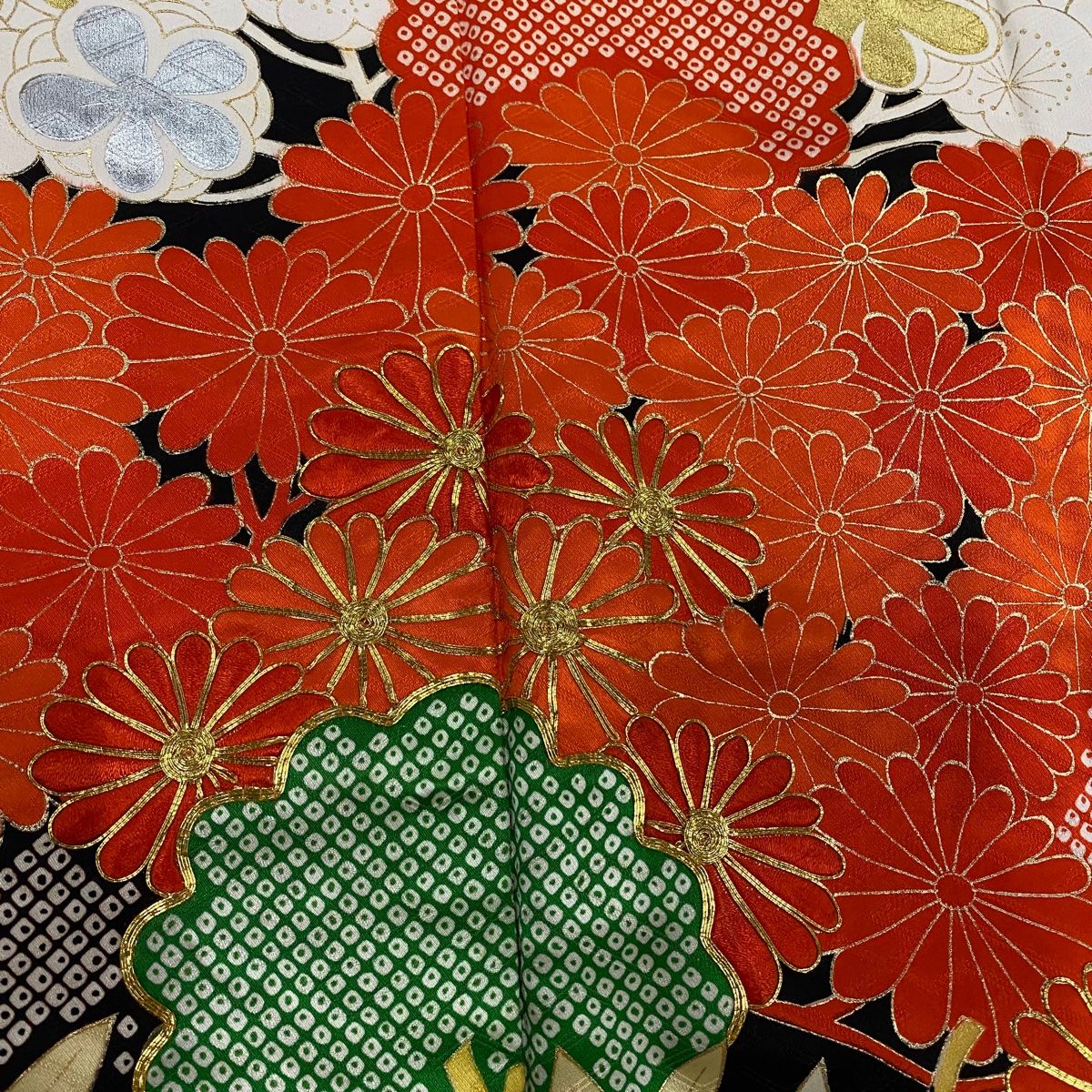 振袖 身丈171cm 裄丈62cm S 袷 菊 梅 金糸 金銀彩 オレンジ 正絹