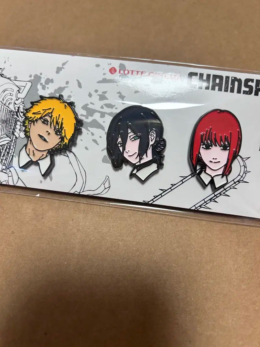 チェンソーマン ラメキラカンバッジ 缶バッジ レゼ 劇場版チェンソー