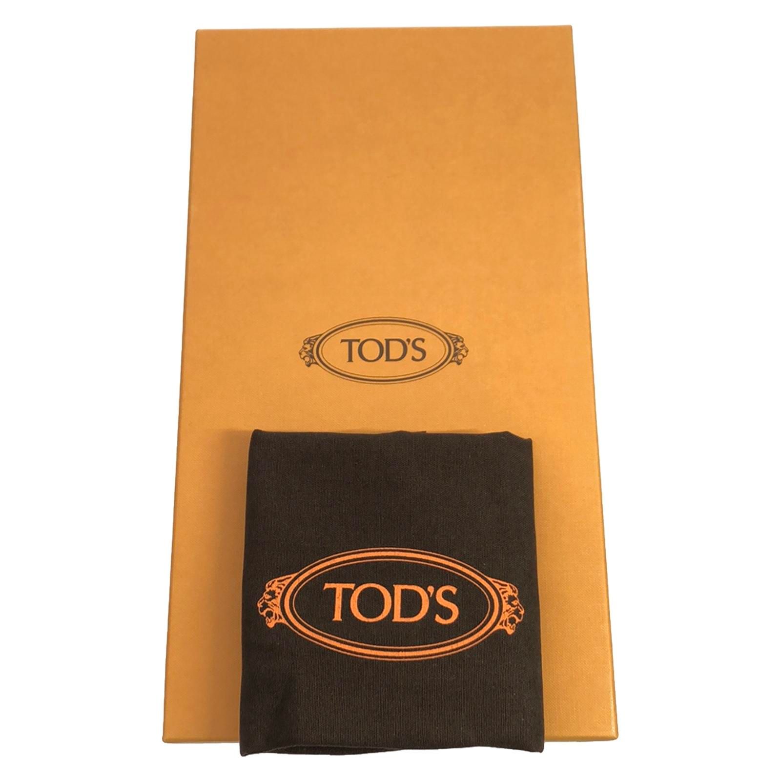 TOD'S トッズ モカシン 【Maroon】