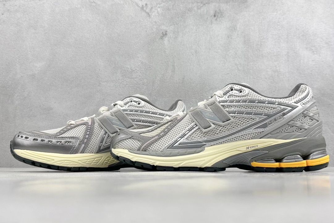 新品タグ付き★ New Balance M1906RRD 23.5㎝ ≪一部店舗+WEB限定≫NEW BALANCE / ニューバランス 1906R