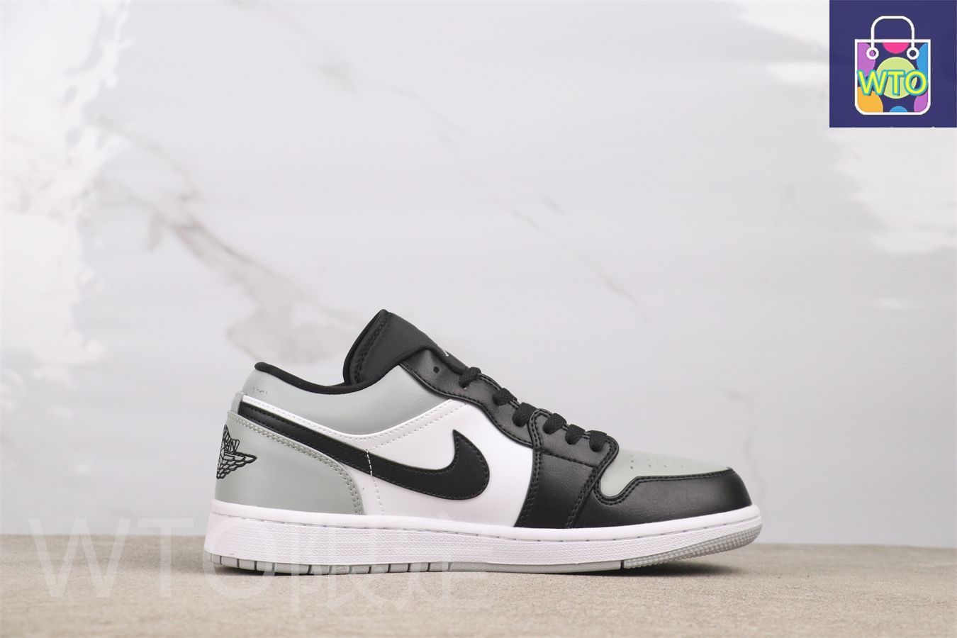 今日 エア ジョーダン 1 553558-052 ジョーダン 1 ローカット ブラックグレイ