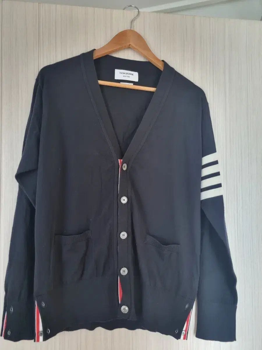 【訳あり】Thom Browne トムブラウン　カシミアカーディガン 現行モデル 美品 トムブラウン Thom Browne カシミヤ カーディガン