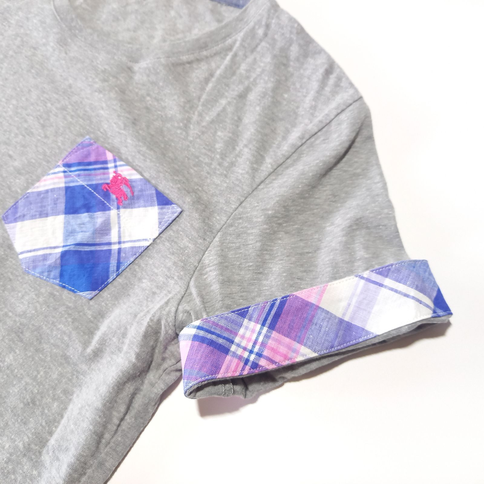 BURBERRY バーバリー ノバチェック 胸ポケット Tシャツ グレー BURBERRY バーバリー ノバチェック 胸ポケット Tシャツ グレー