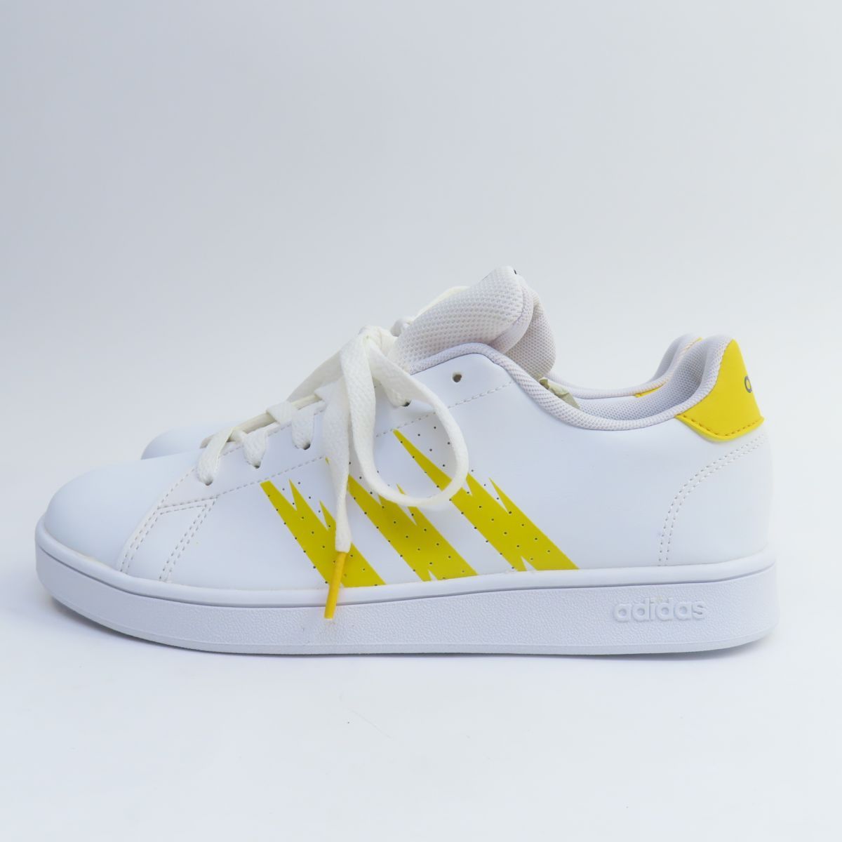 adidas　✧新品✧　ADVANCOURT K ポケモン　スニーカー　24 adidas ✧新品✧ ADVANCOURT K ポケモン スニーカー 24 - メルカリ