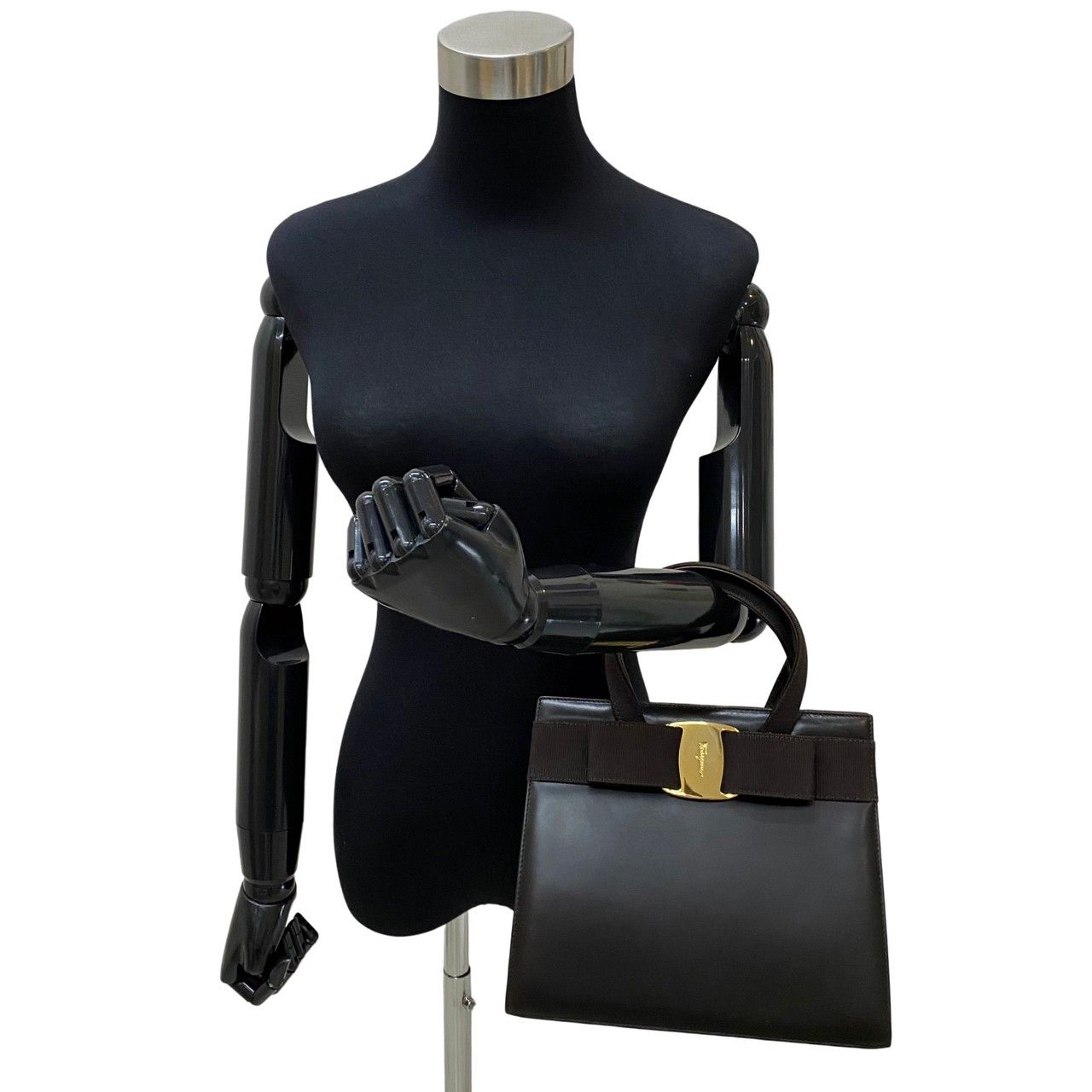 極 美品 Salvatore Ferragamo サルヴァトーレフェラガモ ヴァラリボン 