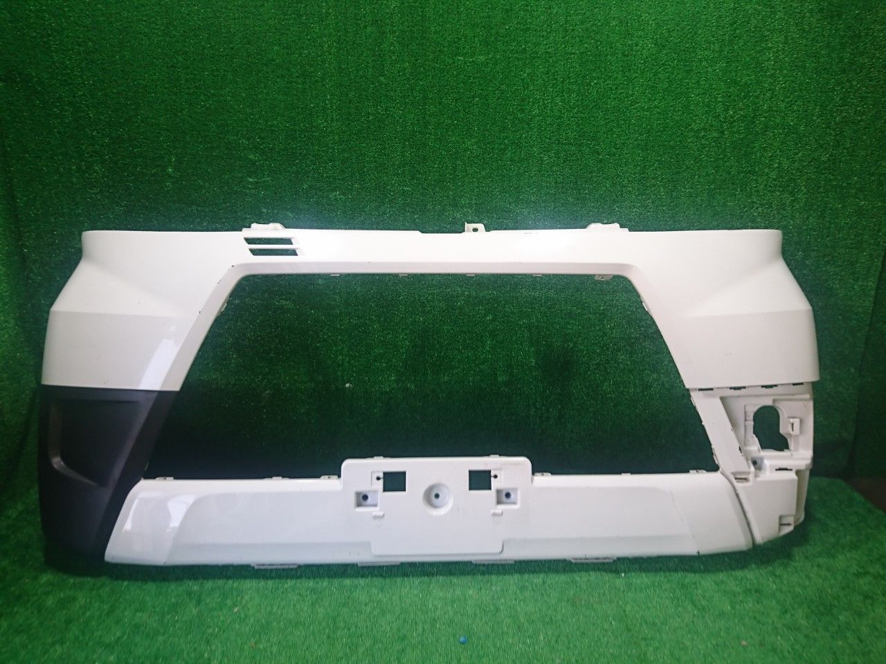 S321V ハイゼット フロントバンパー ホワイト 47953