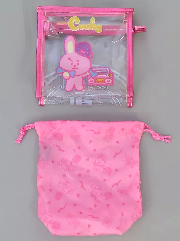 グククリアポーチ 中古】バッグ COOKY(ジョングク) クリアポーチ(巾着付) 「BT21