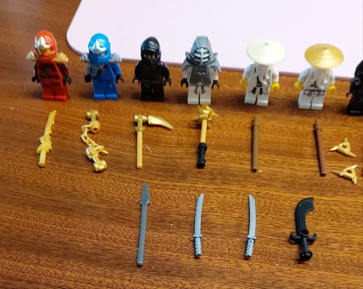 ニンジャゴー フィギュア 武器