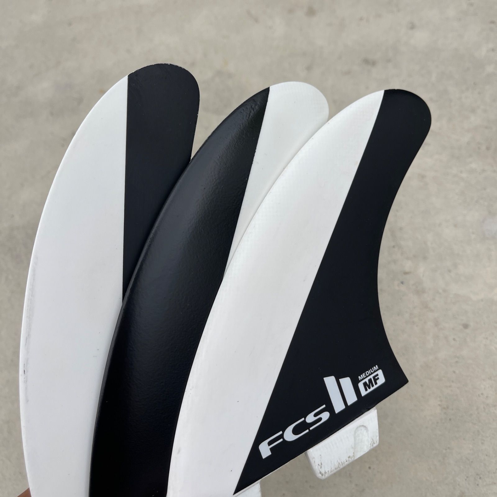 ＜新品・送料込み＞ FCSⅡ MF ミック・ファニング  トライフィン 黒白　L FCS 25 FCS2 フィン MF MICK FANNING TRI FINS ミック