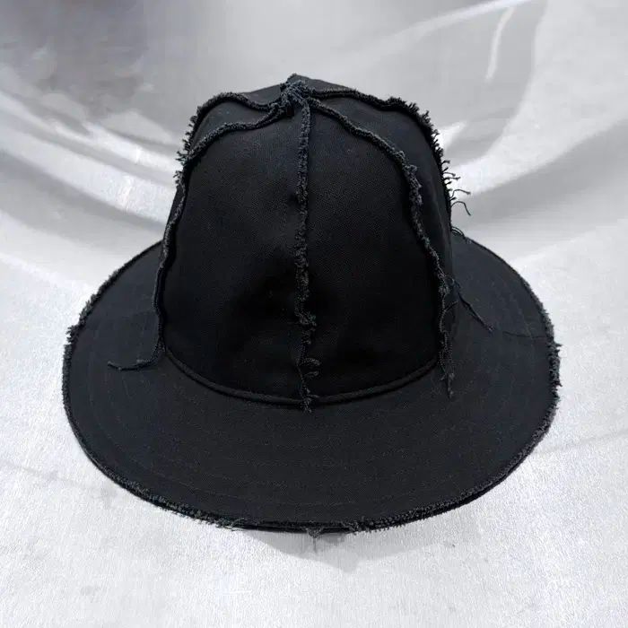 ヨウジヤマモトプールオム　バケットハット YOHJI YAMAMOTO(ヨウジヤマモト) パネル カットオフ バケット
