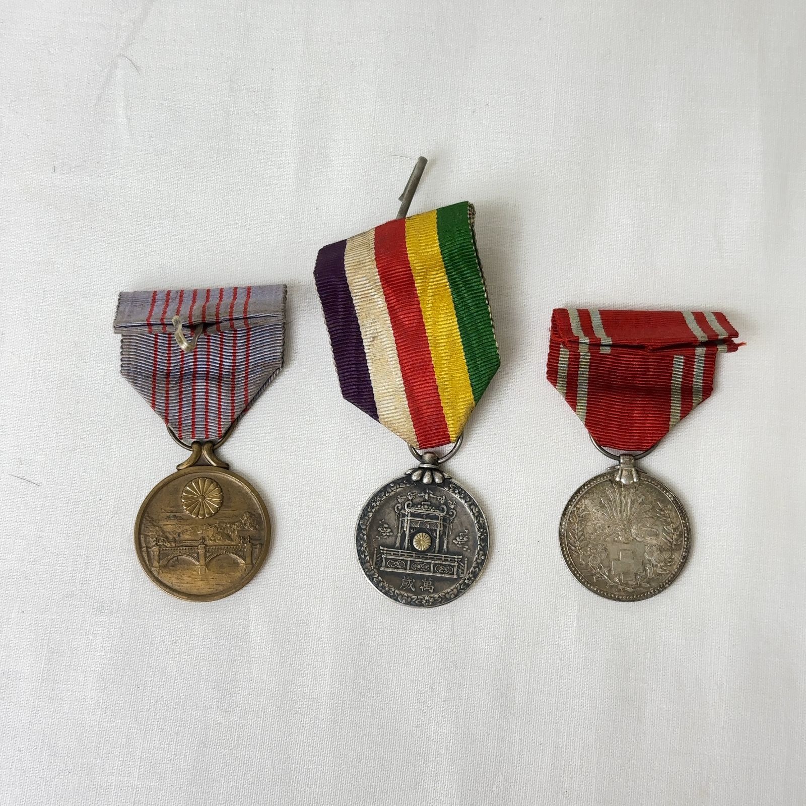 T 1851-30-10 勲章 まとめ 大礼記念賞 日本赤十字社 功労賞 紀元二千六百年記念章 記念 メダル