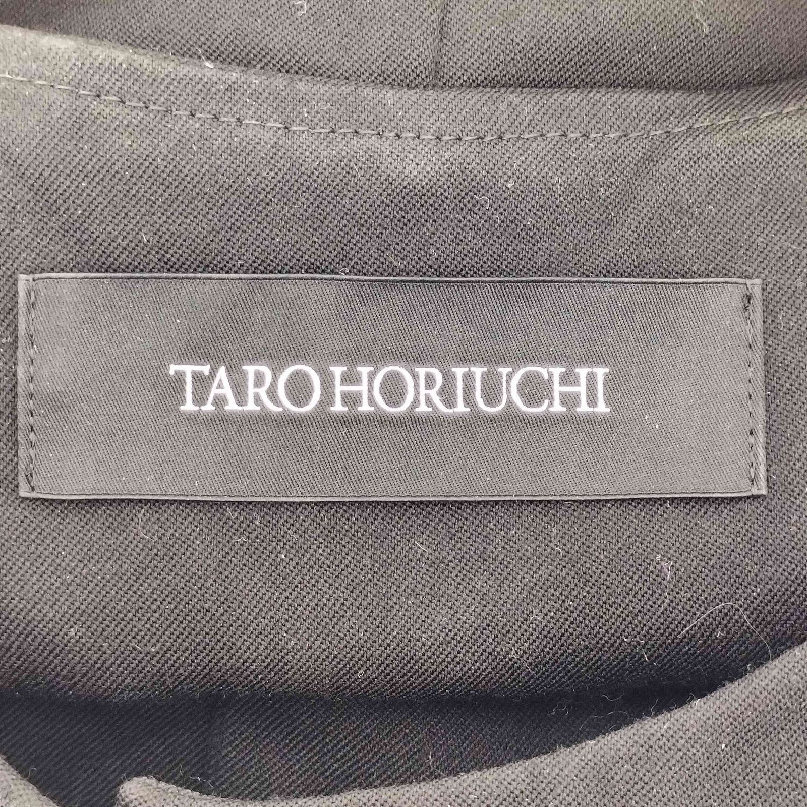 タロウホリウチ