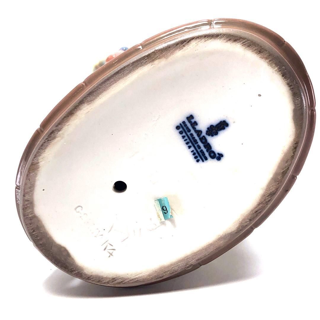 Lladro リヤドロ バレンシアの花 ブーケを持つ少年 1526 ポーセリン マルチ WWW_IBETON_RU