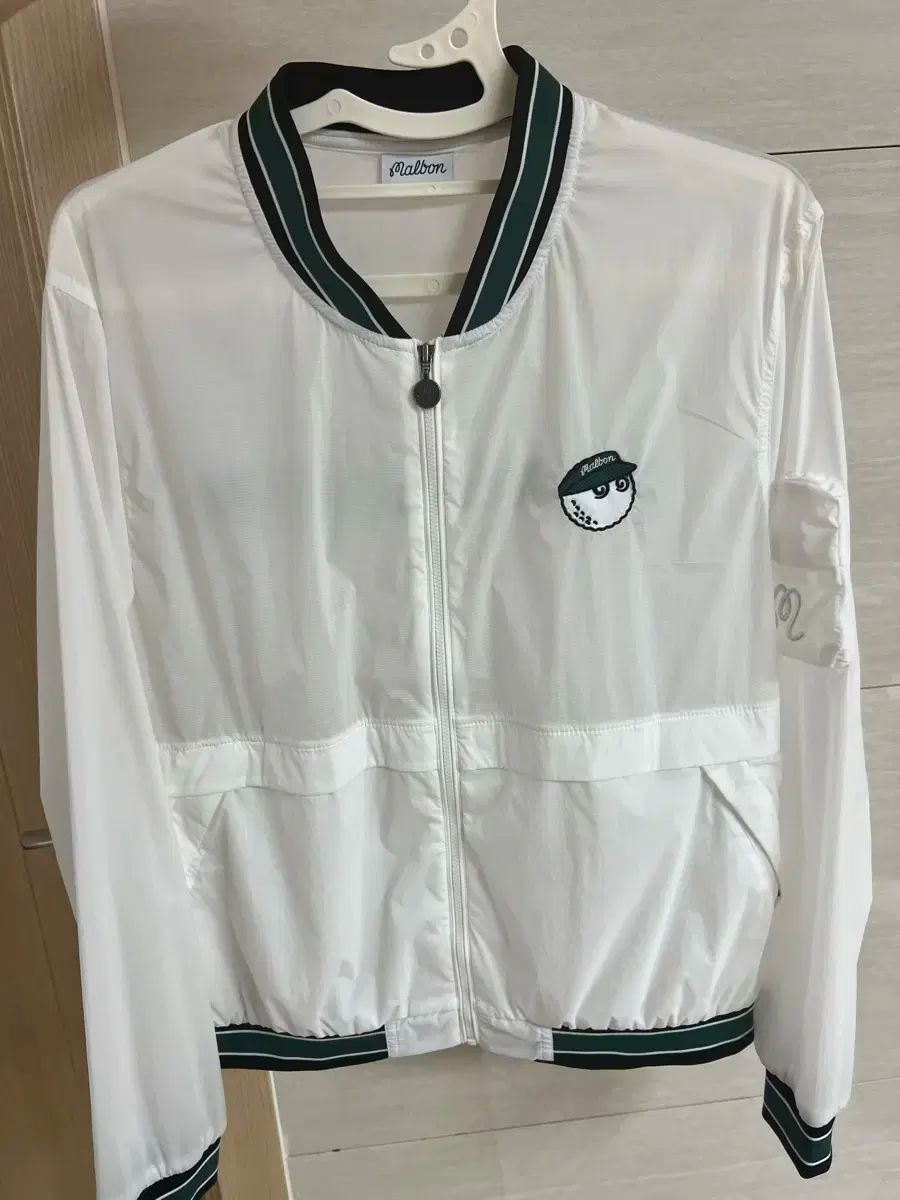 マルボンゴルフ 白 ウィンドブレーカー アウター