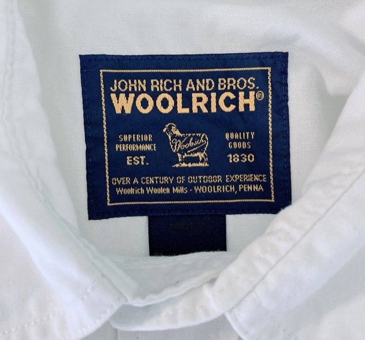 ウールリッチ　WOOLRICH JOHN RICH AND BROS ホワイト　白シャツ　半袖シャツ　サイズＬ