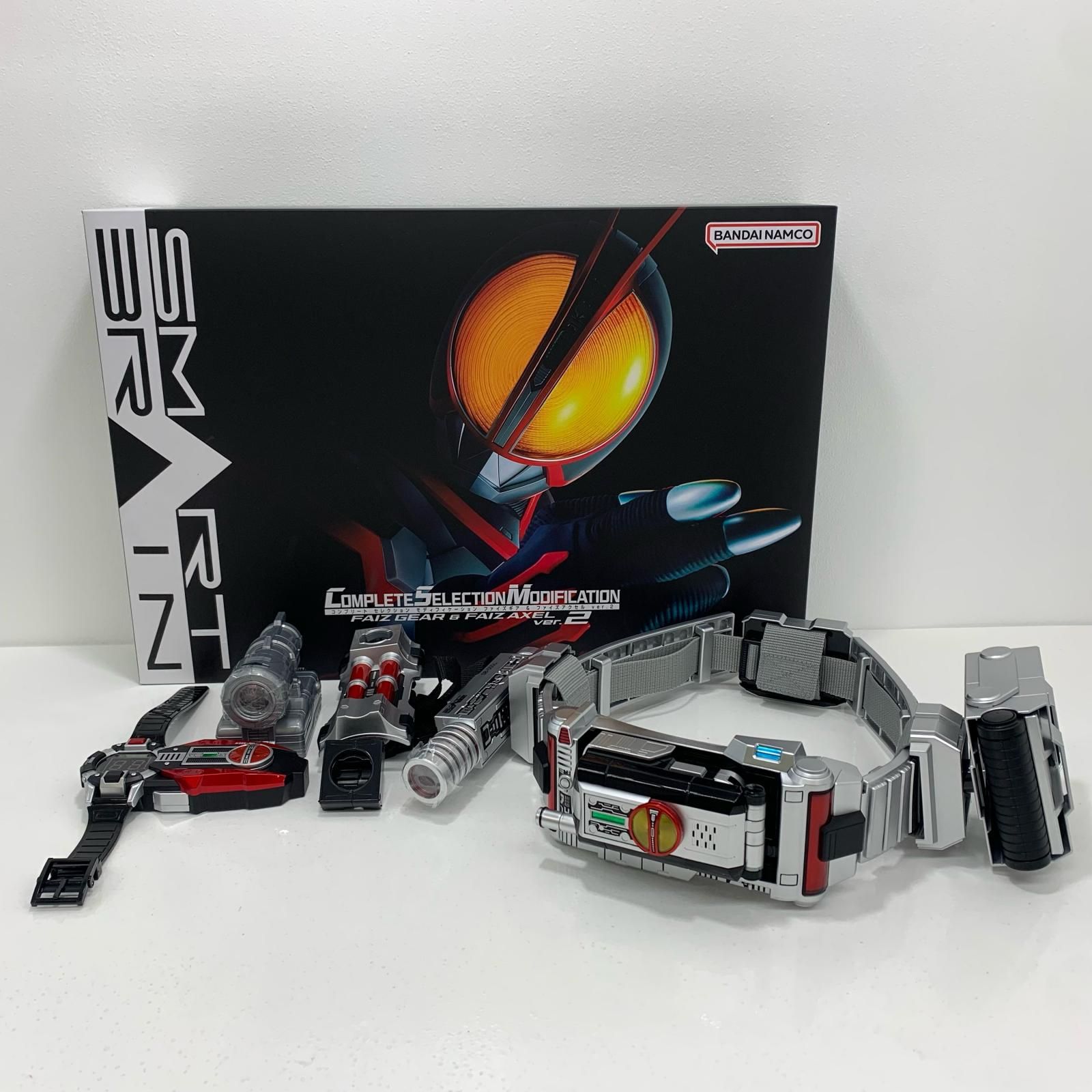 【飾磨店】 中古 おもちゃ・玩具 仮面ライダー555(ファイズ) ファイズギア＆ファイズアクセル ver. 2 COMPLETE SELECTION MODIFICATION 2023年製 プレミアムバンダイ限定 【708】