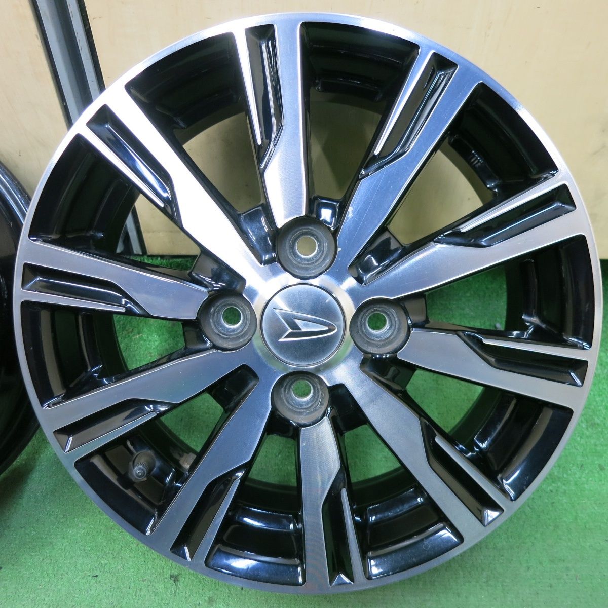 14インチ 14×4.5J