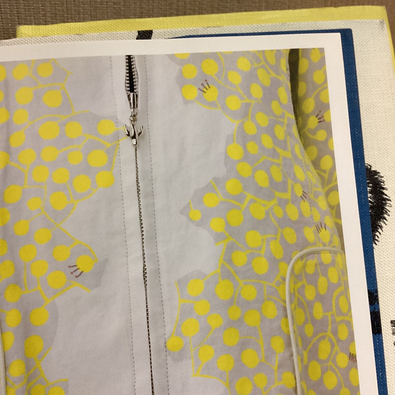 ミナペルホネンの織り、刺繍、プリント 3冊セット - メルカリ