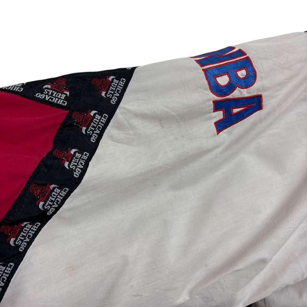 ひら PRO PLAYER】 NBA シカゴブルズ 中綿入りジャケット S-3101
