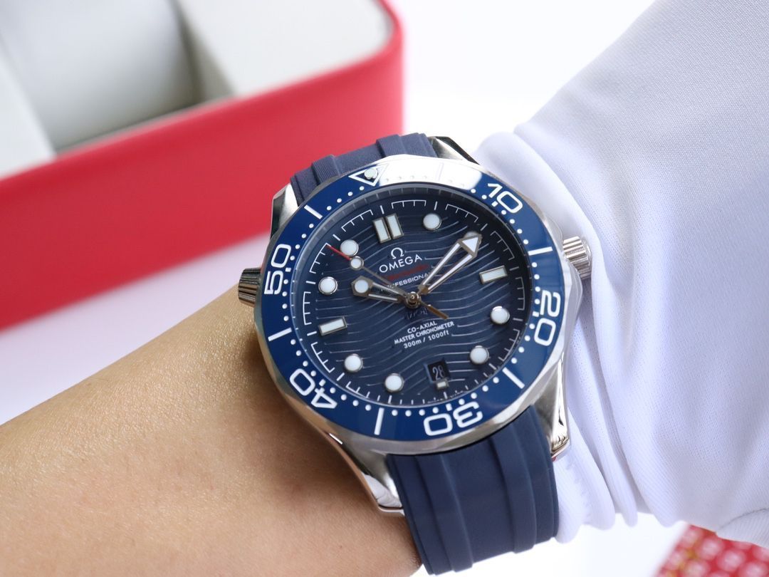 OMEGA 自動巻きダイバーズウォッチ ご購入大歓迎です 新製品はomega未使用です ダイバーズウオッチ
