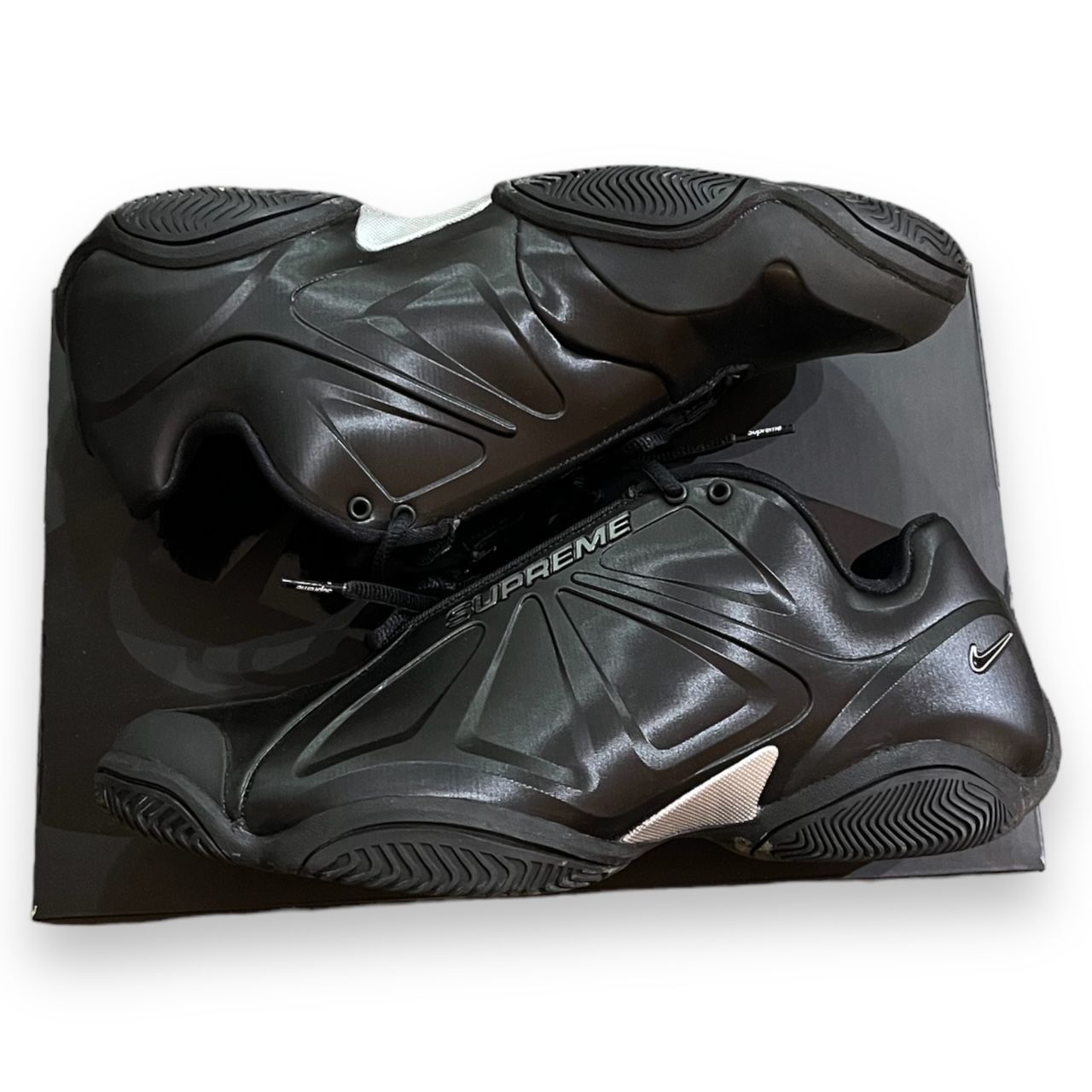 国内正規 Supreme Nike Air Zoom Courtposite コラボ コートポジット