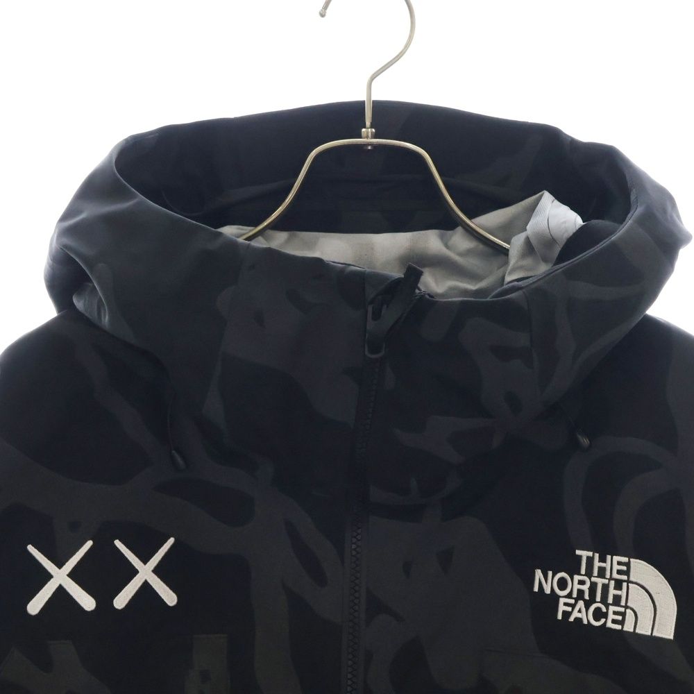 ザノースフェイス　カウズ　ナイロンジャケット THE NORTH FACE ナイロンジャケット 「THE FACE/ザノース