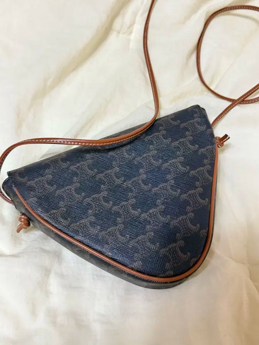 Celine セリーヌ