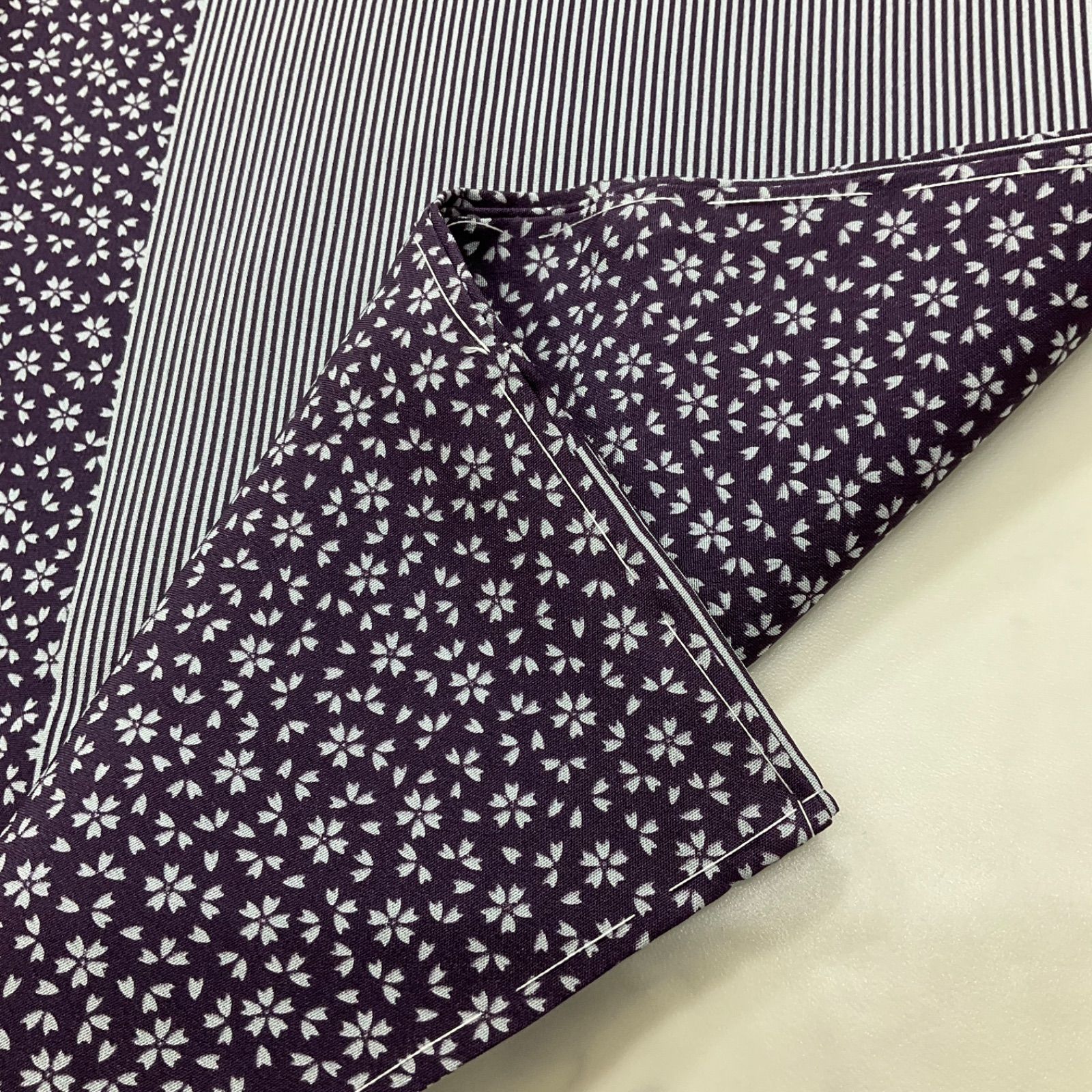 one◆ 同然◆長襦袢◆仕付け糸付き◆袷◆紫◆ストライプ◆桜◆市松模様◆刺繍半衿付◆裄64.5肩丈131.5◆小紋紬附下訪問着留袖袷単衣夏着物◆K1173