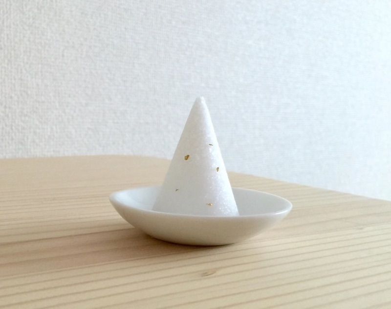 波動の塩 浄化 邪気払い 金箔入り 開運 効果絶大 開運 不安解消 波動のバリア 波動の塩 浄化 邪気払い 金箔入り 開運 効果絶大 450g 4個セット