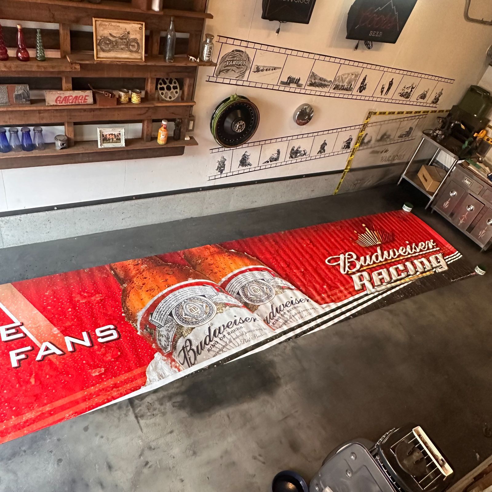 Budweiser Racingバナー