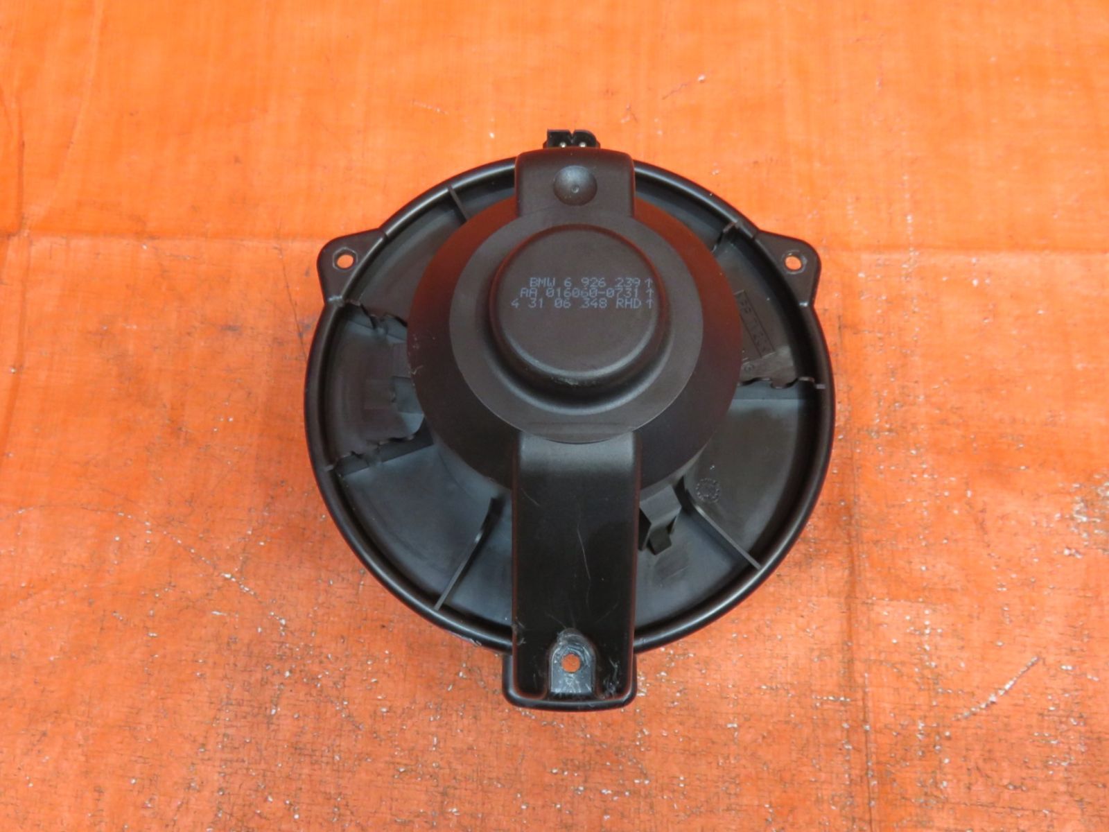 LA3056* 動作OK ＢＭＷ Ｚ４ ABA-DU30/E85 3.0L ヒーターブロアモーター/純正 6-926-239 / ABA-BU25 2.5L　※稼働車外し