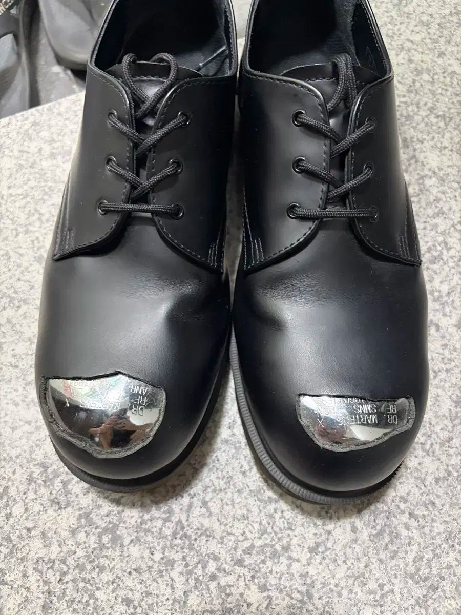 美容 45 ラフシモンズ DR. MARTENS ドクターマーチン スティールトゥ