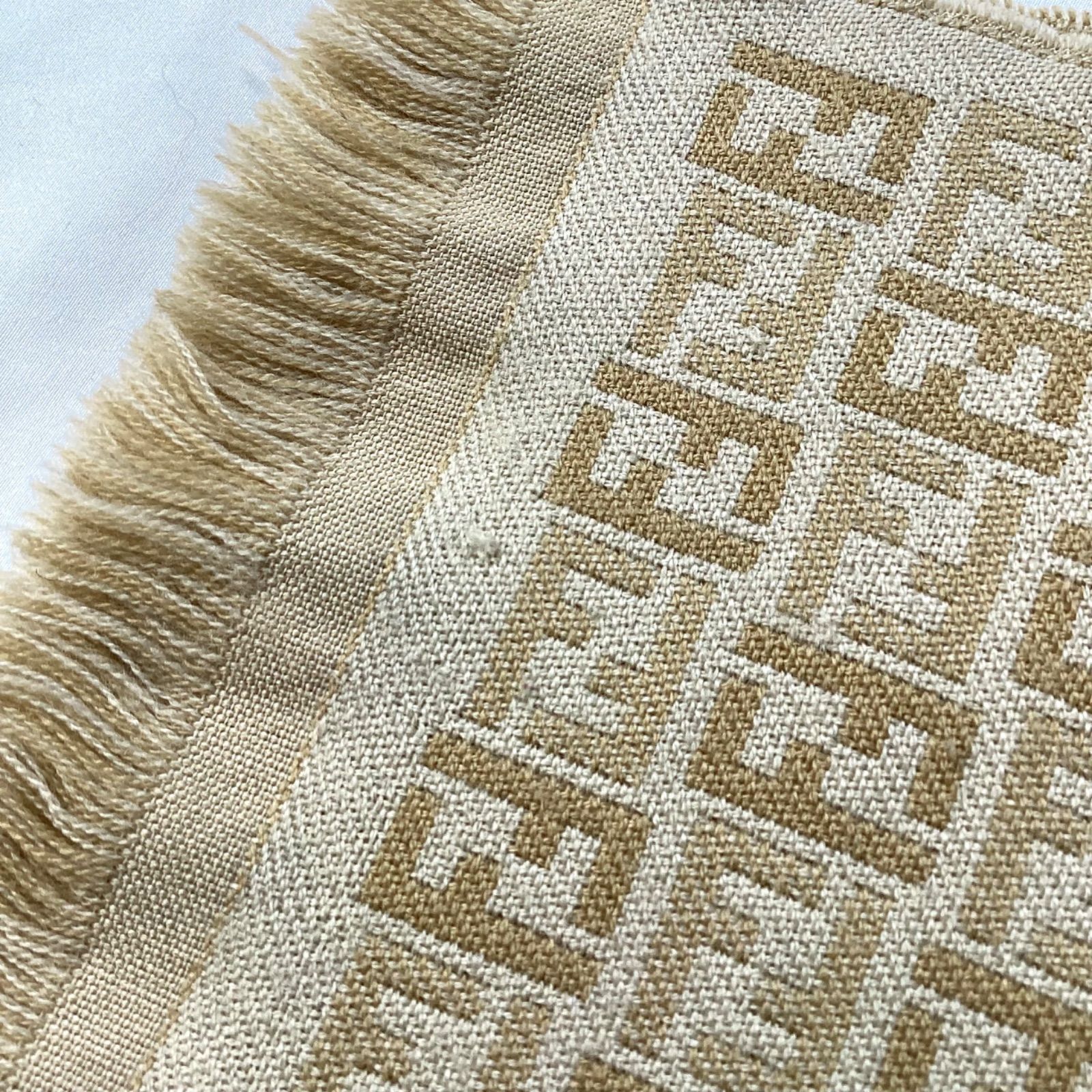【美品】FENDI ウールマフラー ズッカ柄 FENDI フェンディ マフラー ズッカ柄 総柄 ウール ホログラム