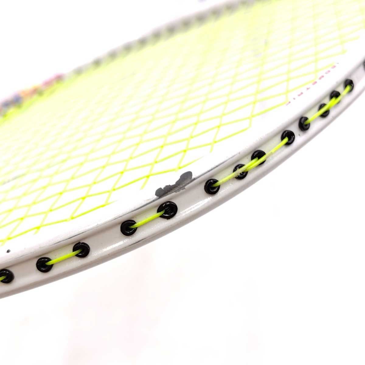 バドミントンラケット Yonex アストロクス33 半年使用 塗装剥げあり バドミントンラケット Yonex アストロクス33 半年使用 塗装剥げ