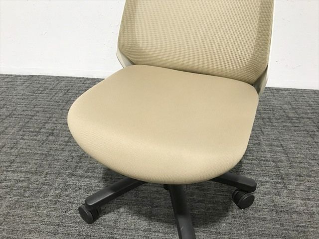イトーキ サンドイエロー