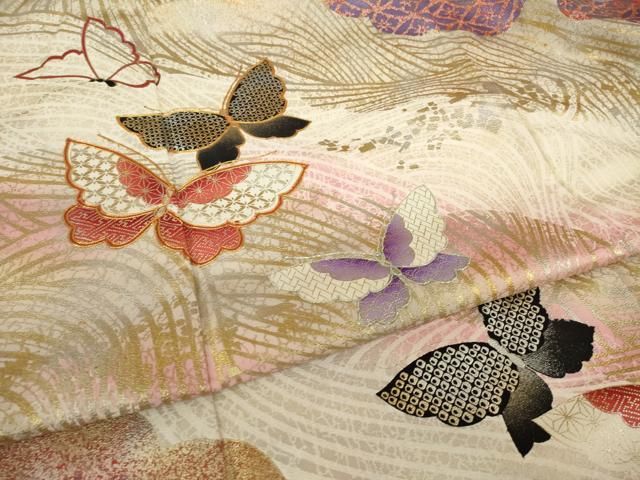 ブランド振袖 山本寛斎 豪華 刺繍 金彩 紋意匠 身丈174cm 身幅ゆったりめ ブランド振袖 山本寛斎 豪華 刺繍 金彩 紋意匠 身丈174cm 身幅