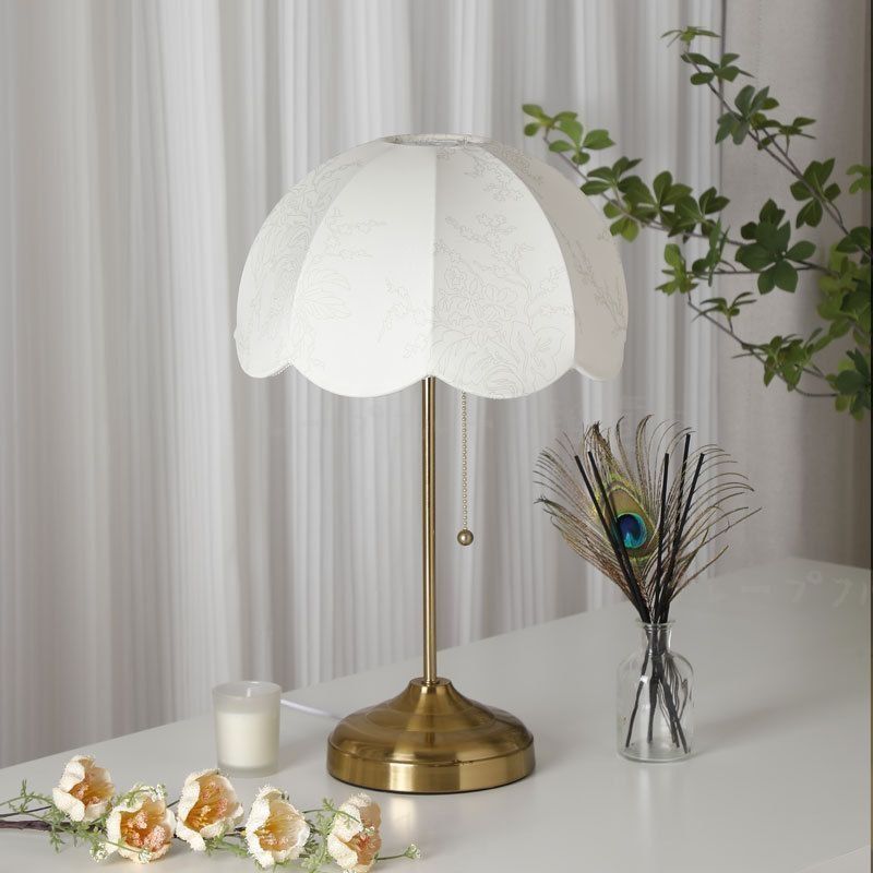 風専用 エレコム、iPhone/Apple Watch/AirPodsを同時充電できる「3in1