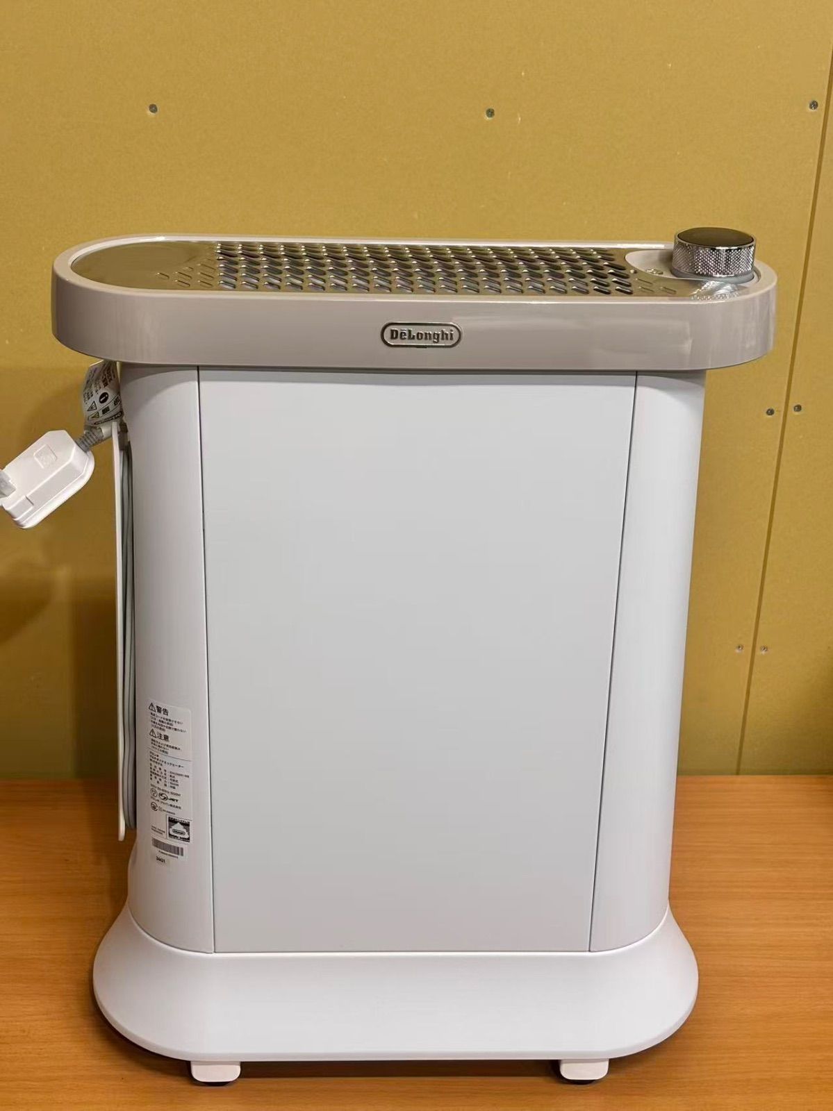 ♥ 展示 デロンギ マルチダイナミックヒーター ソラーレ IDH15WIFI-WB ピュアホワイト ベージュ