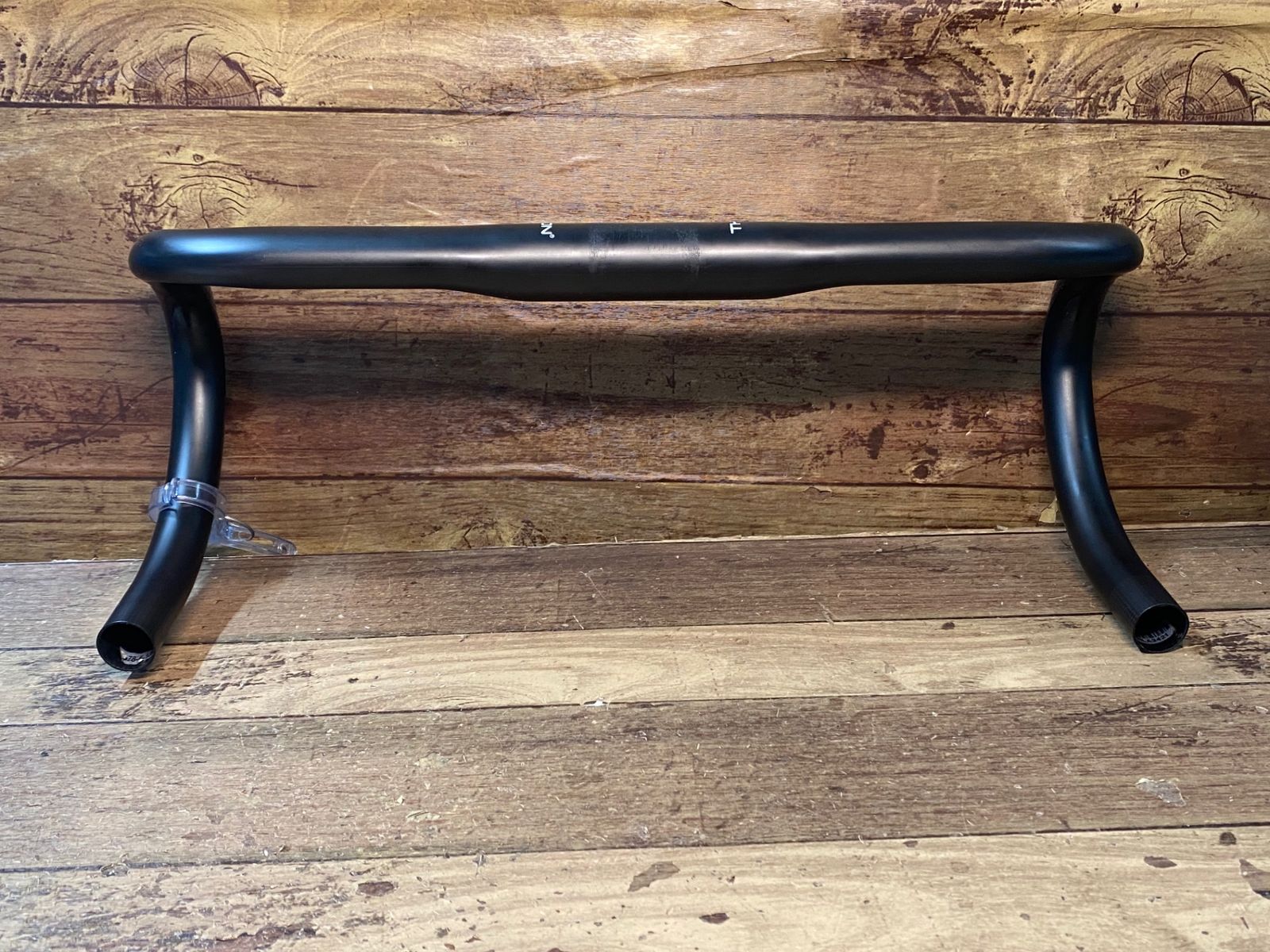 トムソン カーボン ドロップハンドル 31.8 トムソン カーボン ドロップ