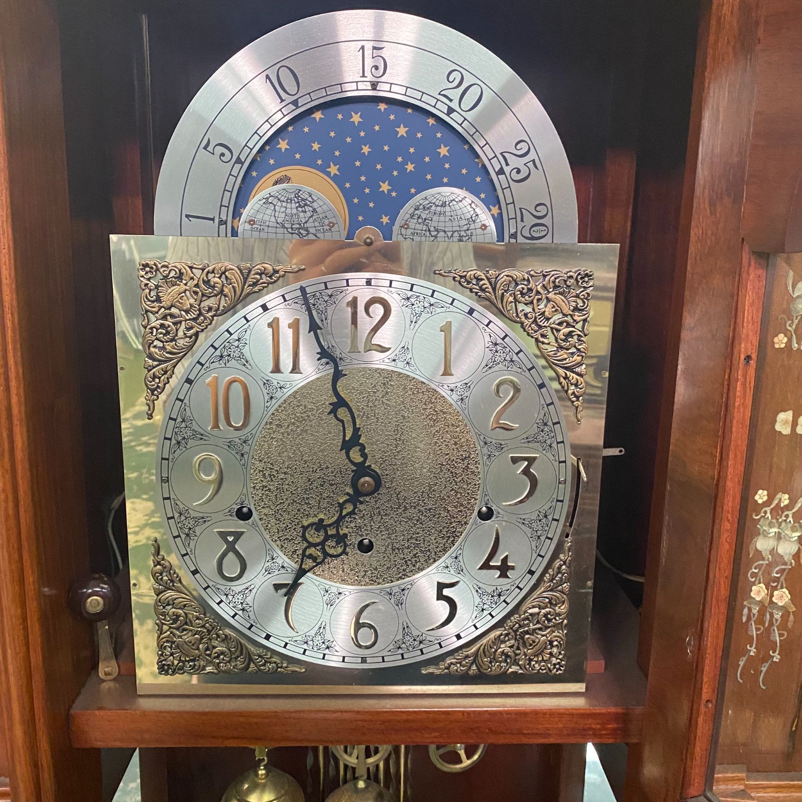 ホールクロック