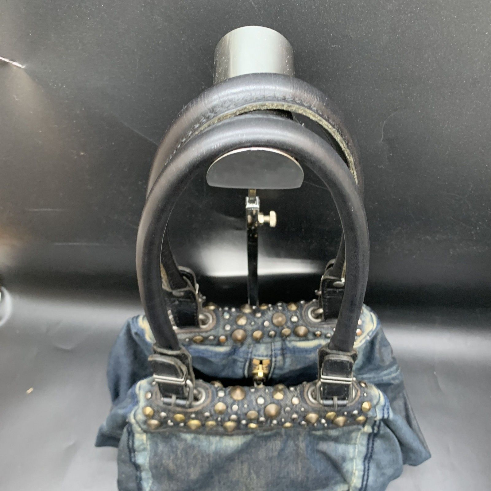 DIESEL スタッズ付きレザーハンドバッグ Z289 Diesel ディーゼル スタッズ付き デニムハンドバッグ