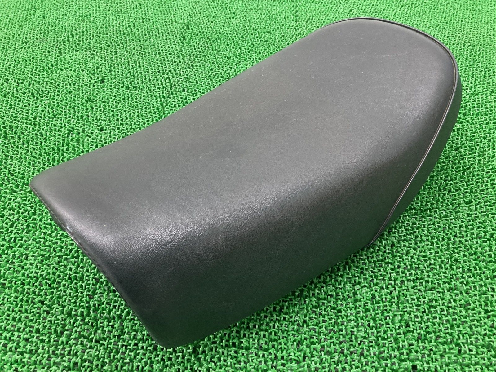 エイプ50 シート ホンダ 純正 バイク 部品 AC16 APE50 ノーマルシート 破れ無し 品薄 希少品 車検 Genuine 【中古】 74