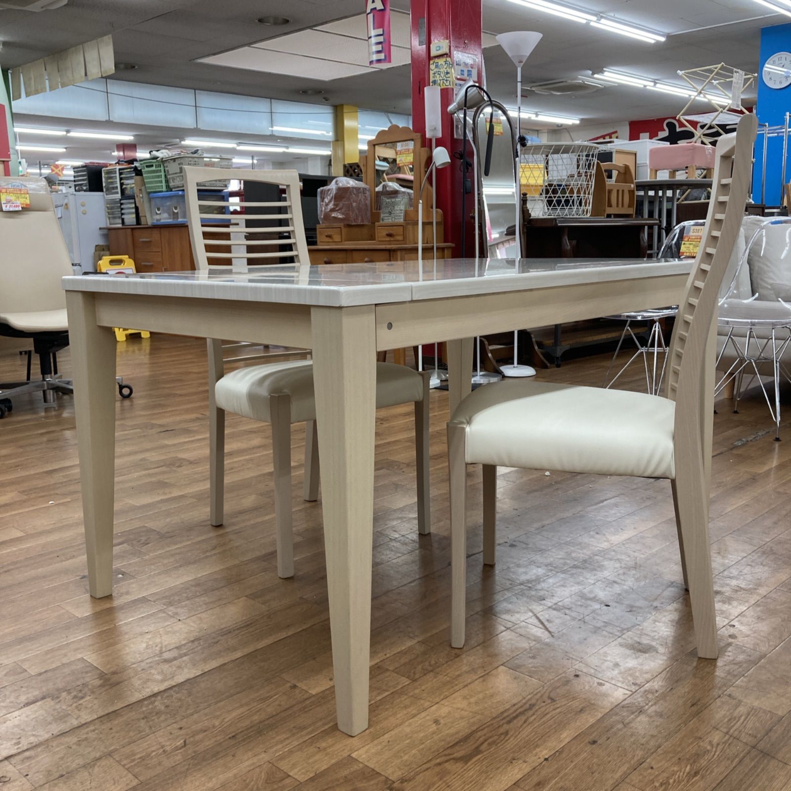 名古屋市近郊送料設置無料 S168 シギヤマ家具 ABBY アビー 伸長式ダイニング3点セット UV塗装鏡面仕上げ