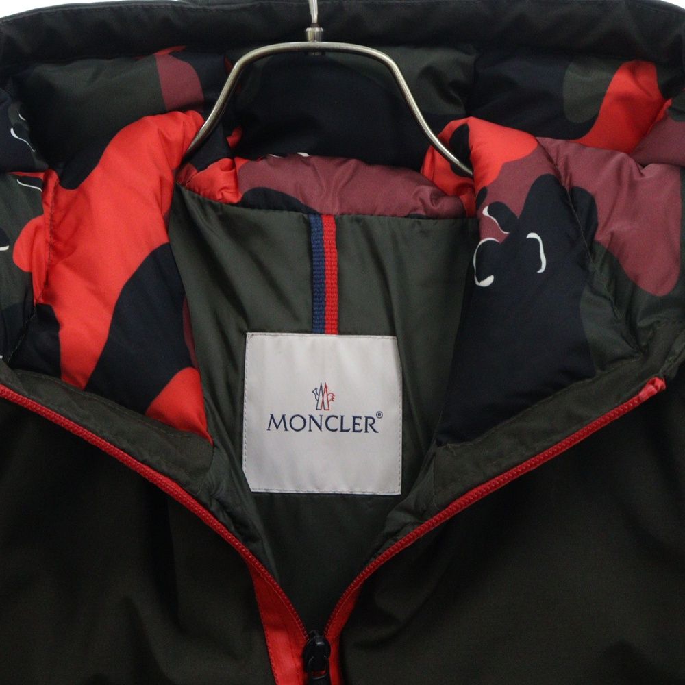 MONCLER (モンクレール) 19AW EYMERIC E20914199285 539P1 カモフラ総