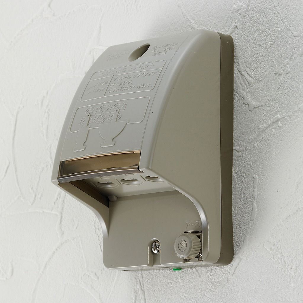 1684備前焼？　蓮に蟹細工　茶器セット　湯呑1客　湯冷し1客　湯呑5客　茶櫃付 1684備前焼？ 蓮に蟹細工 茶器セット 湯呑1客 湯冷し1客