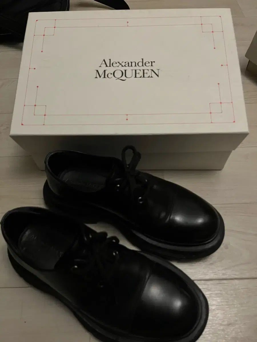 アレクサンダー alexander mcqueen アレキサンダーマックイーン 踏み板 ダービー 41
