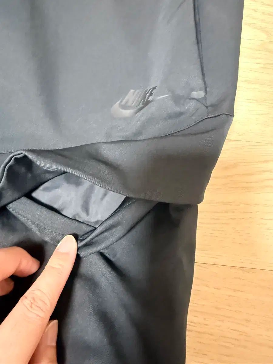 エッセンシャルズ カーゴパンツ