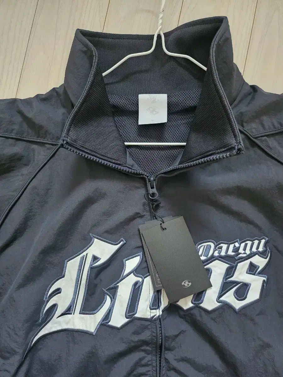 サムスン ライオンズ SAN GEAR サンサンギアー ウィンドブレーカー M