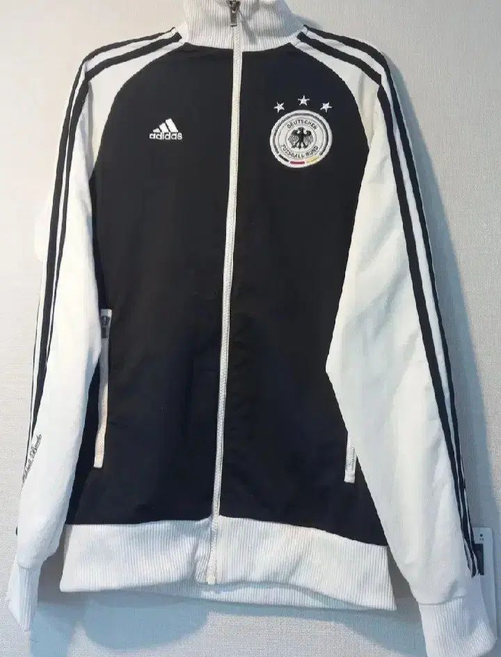 adidas ジップアップジャージ XL ブラック/ホワイト ファッション通販 ファッション adidas ジップアップジャージ XL